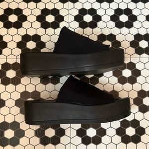 Steve Madden Slinky Platform Slides